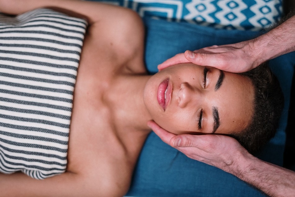 Lymphatic Drainage During Facials | Reasons to Get a Facial 